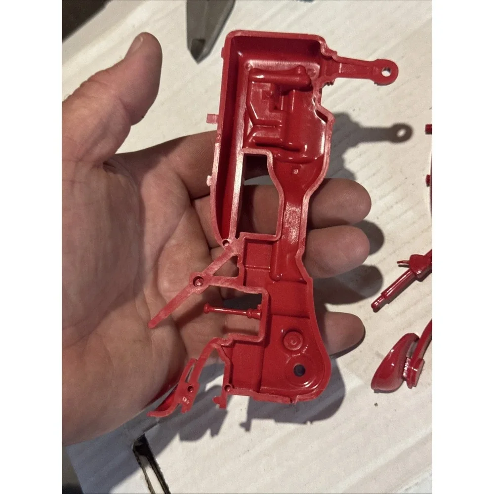 New  Farmall 230 200 C  Other Toy Tractor 1/16 Size Body With Axles Plastic Nos